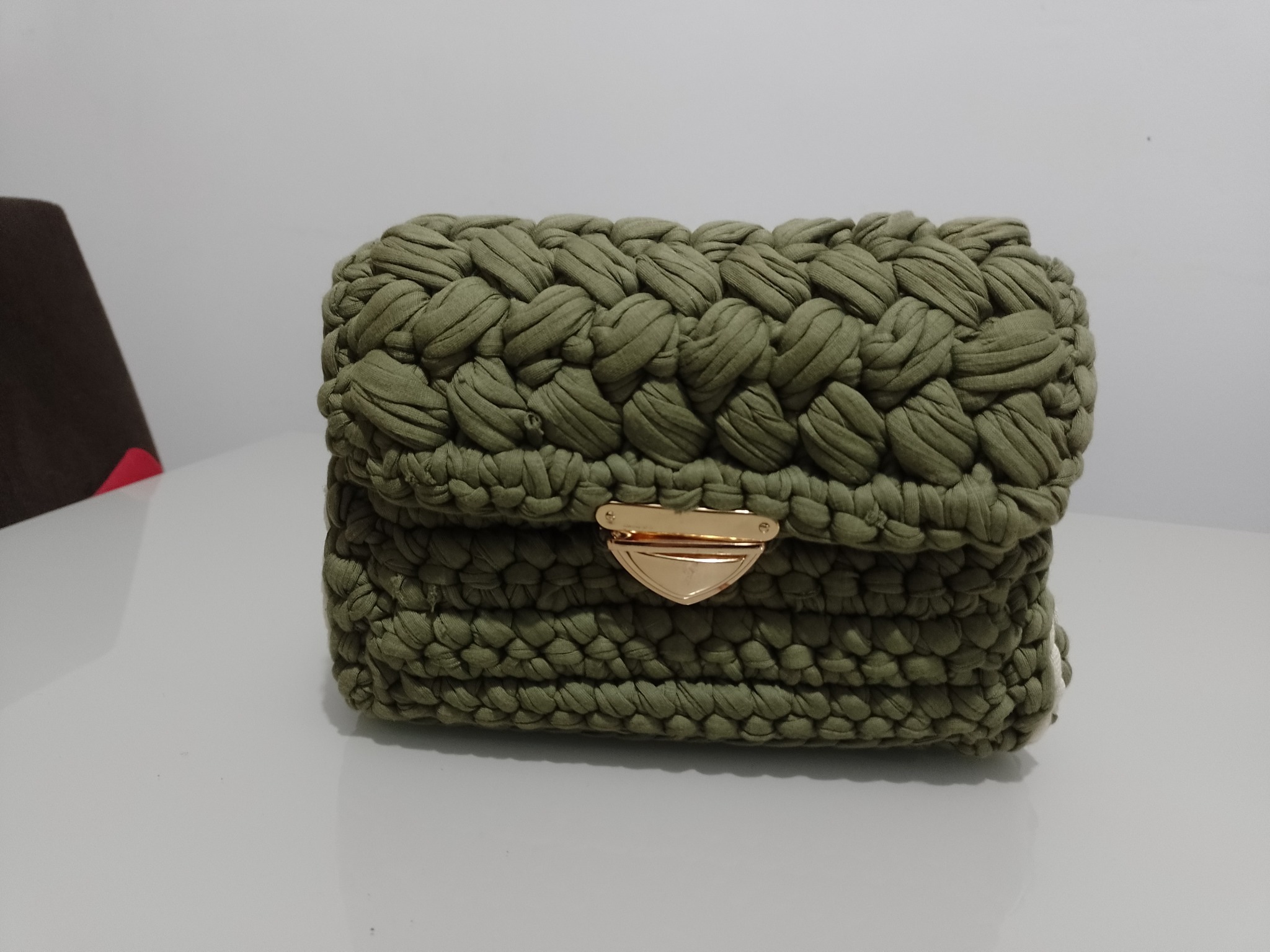 Coleção de bolsas de crochê em várias cores
